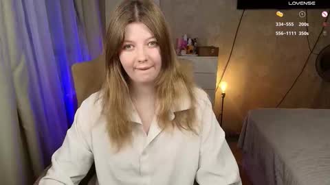 Snapshot of salut_love chatting on 5, 12, 2025 Ruby online show from 5, 12, 2025