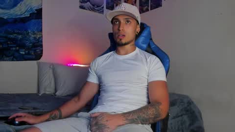 Snapshot of salvatore_dereck chatting on 12, 2, 2026 online show from 12, 2, 2026