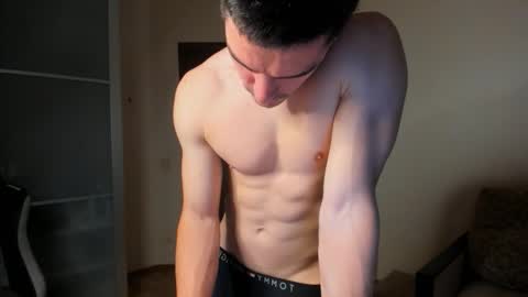 Snapshot of sam_huston18 chatting on 10, 9, 2025 BACK IN 2 WEEKS online show from 10, 9, 2025