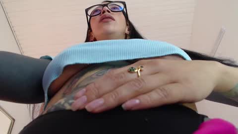 Snapshot of sam_mansson66 chatting on 12, 2, 2025 SAM MANSON online show from 12, 2, 2025