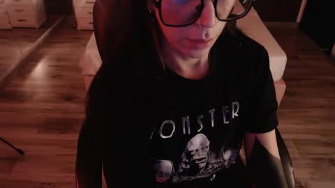 Snapshot of sam_mansson66 chatting on 3, 10, 2025 SAM MANSON online show from 3, 10, 2025