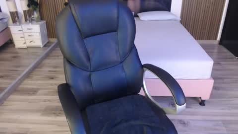 Snapshot of sam_mansson66 chatting on 20, 10, 2025 SAM MANSON online show from 20, 10, 2025