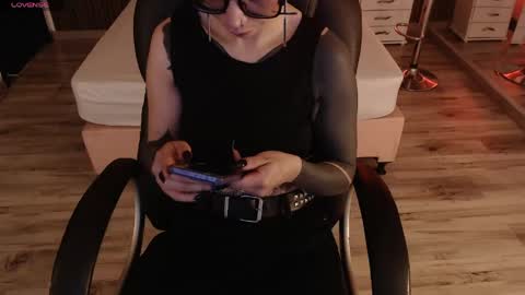 Snapshot of sam_mansson66 chatting on 18, 4, 2026 SAM MANSON online show from 18, 4, 2026