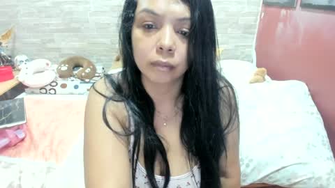 Snapshot of samanta1013 chatting on 1, 7, 2026 samanta1013 online show from 1, 7, 2026