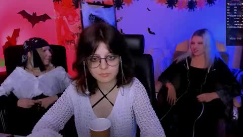 Snapshot of samanta_hotty chatting on 31, 10, 2025 samanta_hotty online show from 31, 10, 2025