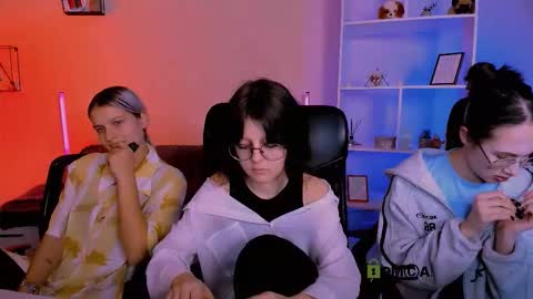 Snapshot of samanta_hotty chatting on 2, 12, 2025 samanta_hotty online show from 2, 12, 2025