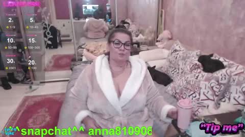 Snapshot of samanta_shy chatting on 25, 12, 2024 Marry online show from 25, 12, 2024