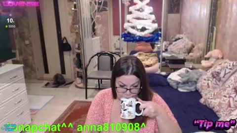 Snapshot of samanta_shy chatting on 19, 1, 2025 Marry online show from 19, 1, 2025