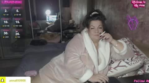 Snapshot of samanta_shy chatting on 21, 10, 2025 Marry online show from 21, 10, 2025