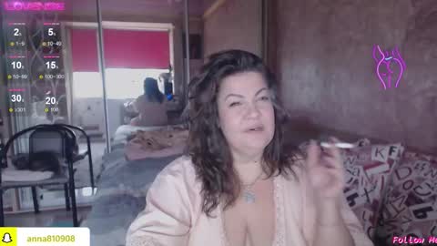 Snapshot of samanta_shy chatting on 11, 11, 2025 Marry online show from 11, 11, 2025