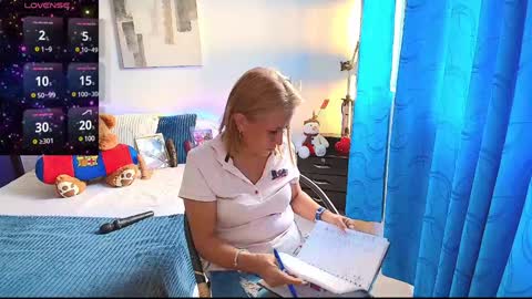 Snapshot of samanta_stone69 chatting on 2, 12, 2024 Samanta Stone online show from 2, 12, 2024