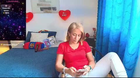 Snapshot of samanta_stone69 chatting on 19, 2, 2025 Samanta Stone online show from 19, 2, 2025