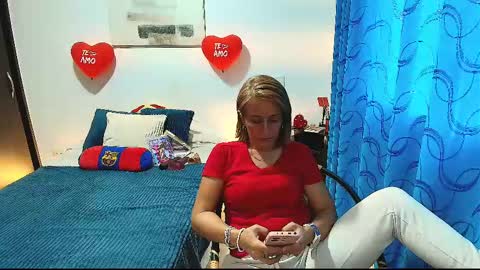 Snapshot of samanta_stone69 chatting on 19, 2, 2025 Samanta Stone online show from 19, 2, 2025