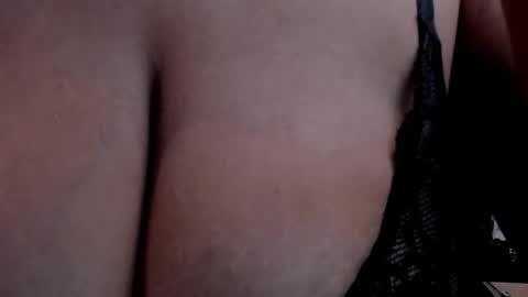 Snapshot of samantablake chatting on 12, 11, 2025 Samanta online show from 12, 11, 2025