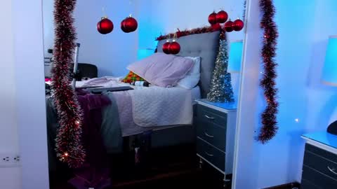 Snapshot of samantha__vega chatting on 24, 12, 2024 Samantha Vega online show from 24, 12, 2024