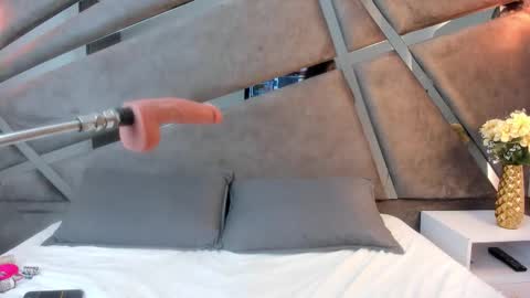 Samantha Beckham online show from 26, 2, 2026