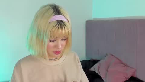 samantha_browwnn online show from 27, 11, 2025