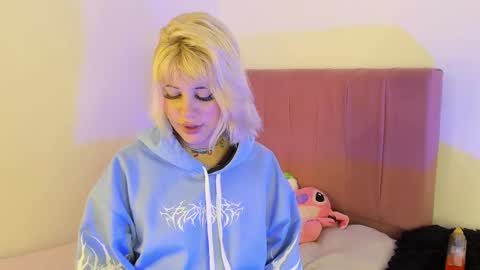 samantha_browwnn online show from 17, 12, 2025