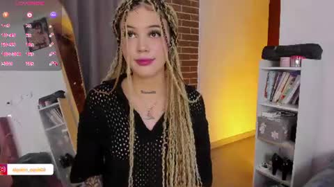 samantha_browwnn online show from 19, 6, 2026