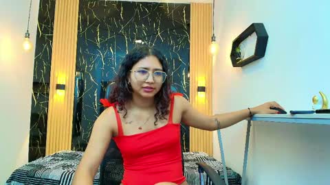 Snapshot of samantha_fox8 chatting on 23, 4, 2026 online show from 23, 4, 2026