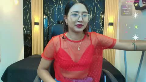 Snapshot of samantha_fox8 chatting on 20, 5, 2026 online show from 20, 5, 2026