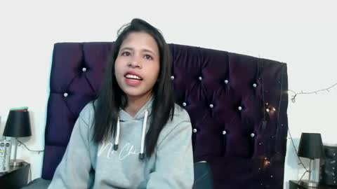 Snapshot of samantha_fox_squirt chatting on 29, 12, 2024 lizzy online show from 29, 12, 2024