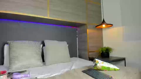 Snapshot of samantha_hotly chatting on 9, 9, 2025 Samantha online show from 9, 9, 2025