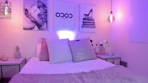 Snapshot of samantha_hotly chatting on 18, 10, 2025 Samantha online show from 18, 10, 2025