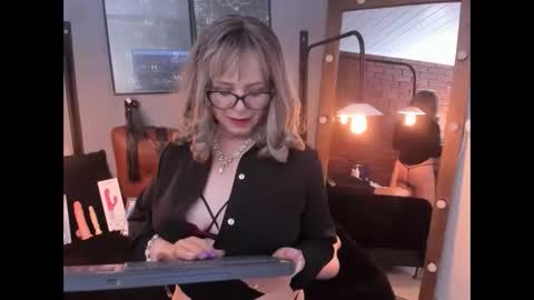 Sam online show from 10, 9, 2025