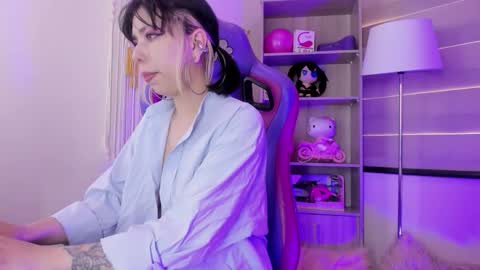 Snapshot of samantha_owen_ chatting on 13, 11, 2025 SAMY online show from 13, 11, 2025