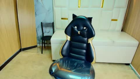 Snapshot of samantha_petite_tf chatting on 17, 4, 2026 Sami online show from 17, 4, 2026