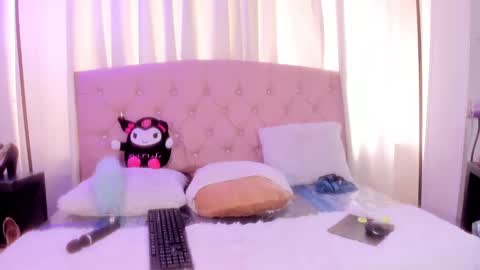 Snapshot of samantha_spike_ chatting on 27, 9, 2025 Samantha Spike online show from 27, 9, 2025