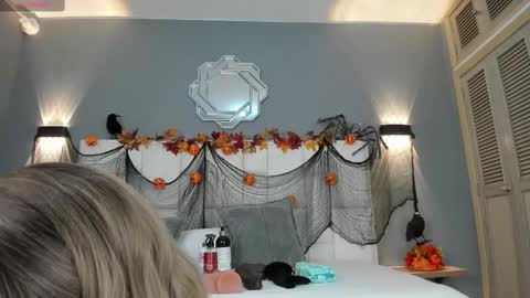 Snapshot of samanthaa_22_ chatting on 18, 10, 2025 Samanthaa online show from 18, 10, 2025