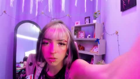 Samantha Smitth online show from 17, 3, 2026