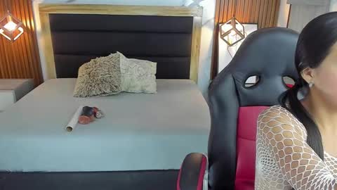 Snapshot of samanthabenet chatting on 19, 11, 2025 online show from 19, 11, 2025