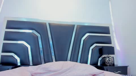 Sweet Samantha   online show from 15, 1, 2025