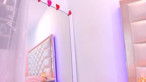 Sweet Samantha   online show from 20, 2, 2025