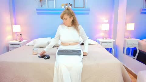 Samanta online show from 1, 2, 2025