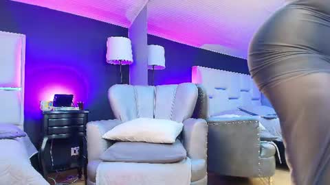 Snapshot of samanthamilf__ chatting on 10, 6, 2026 Samanta online show from 10, 6, 2026