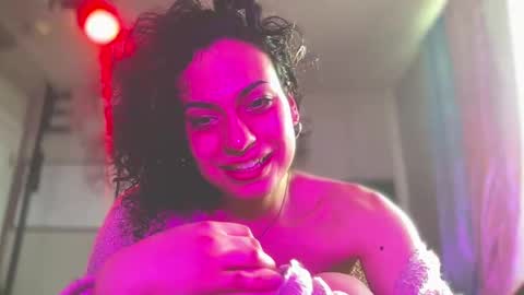 Snapshot of samanthasayten chatting on 19, 2, 2025 Samantha SayTen online show from 19, 2, 2025