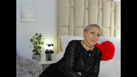 Snapshot of samanthaxmami chatting on 12, 3, 2025 Samixmami online show from 12, 3, 2025