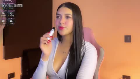 Snapshot of samara_lam chatting on 7, 1, 2025 Sammy  online show from 7, 1, 2025