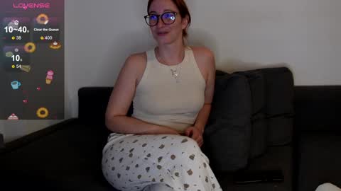 Snapshot of samarafromthewell chatting on 14, 1, 2025 Samara From The Well online show from 14, 1, 2025