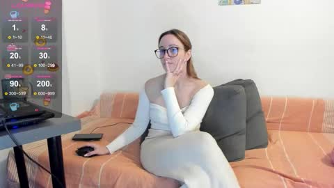 Snapshot of samarafromthewell chatting on 5, 11, 2025 Samara From The Well online show from 5, 11, 2025