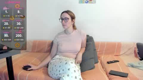 Snapshot of samarafromthewell chatting on 5, 11, 2025 Samara From The Well online show from 5, 11, 2025