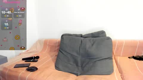 Snapshot of samarafromthewell chatting on 8, 11, 2025 Samara From The Well online show from 8, 11, 2025