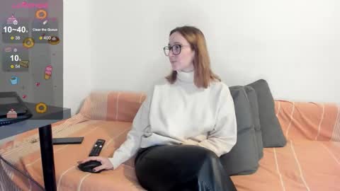 Snapshot of samarafromthewell chatting on 10, 11, 2025 Samara From The Well online show from 10, 11, 2025