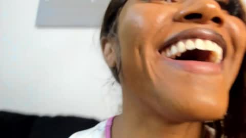 Yaya online show from 9, 3, 2025