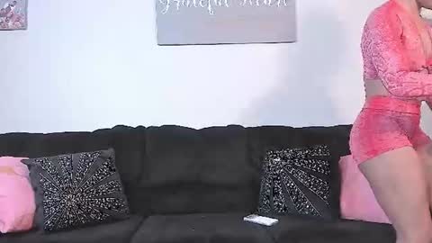 Snapshot of samatha1998 chatting on 17, 6, 2026 Yaya online show from 17, 6, 2026