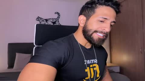 Sam Dornan online show from 2, 3, 2025